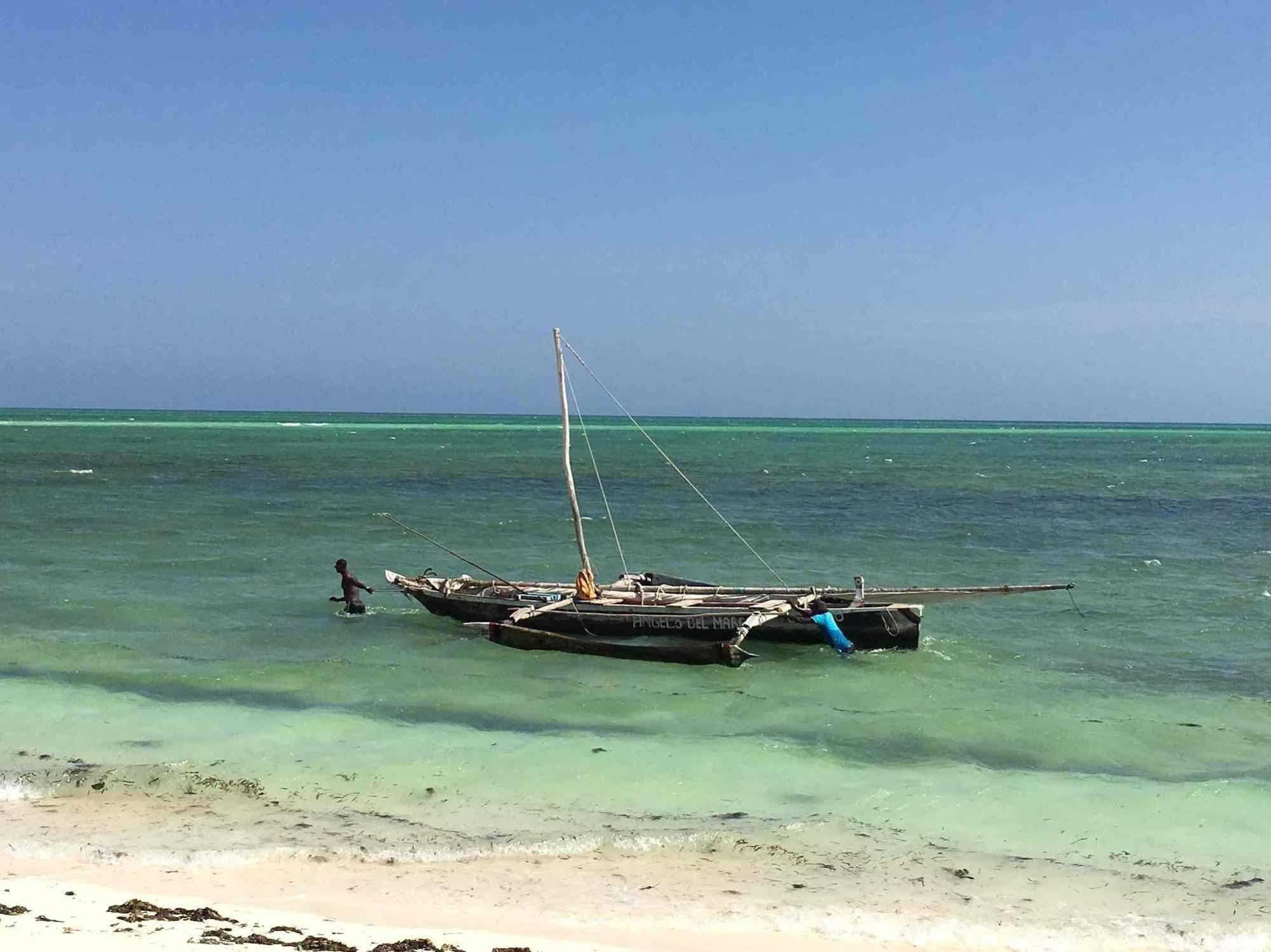 Twiga Beach Resort Watamu Exteriör bild