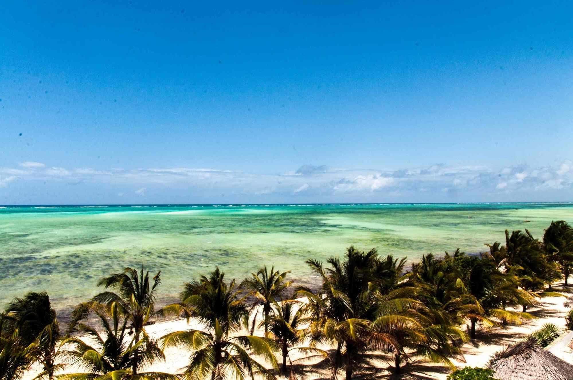 Twiga Beach Resort Watamu Exteriör bild